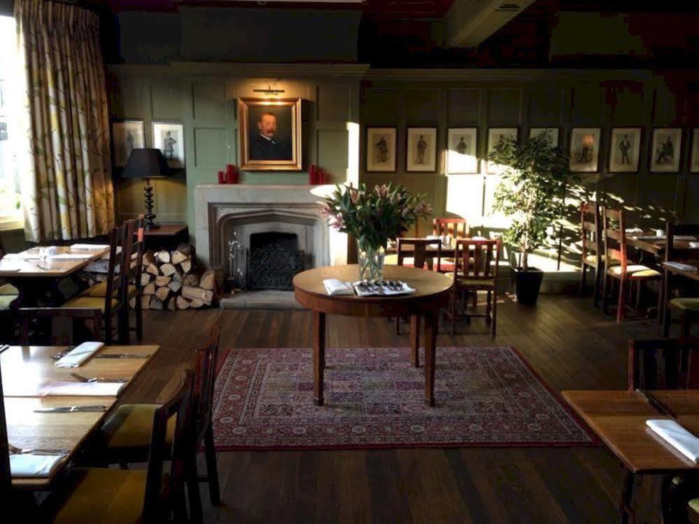 The George Inn Lower Brailes Экстерьер фото